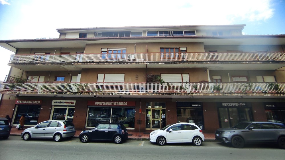 5 locali Appartamento For Vendita in Catanzaro, 
