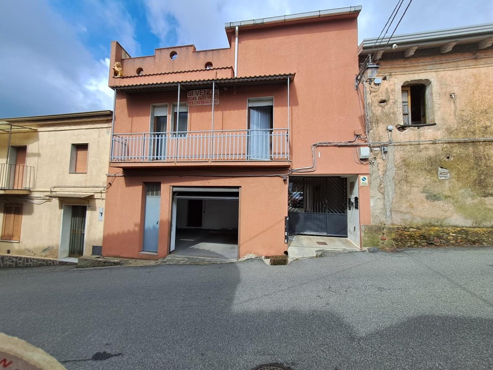 5 locali Rustici/Cascine/Case For Vendita in Catanzaro, 