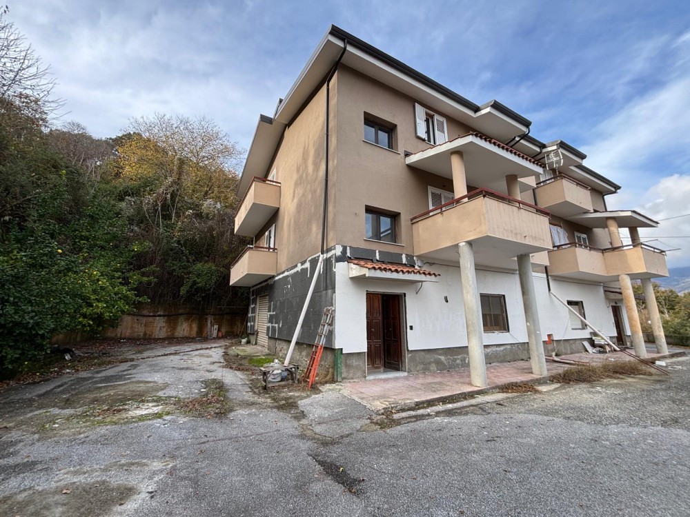 5 locali Villa For Affitto in Catanzaro,  - 1