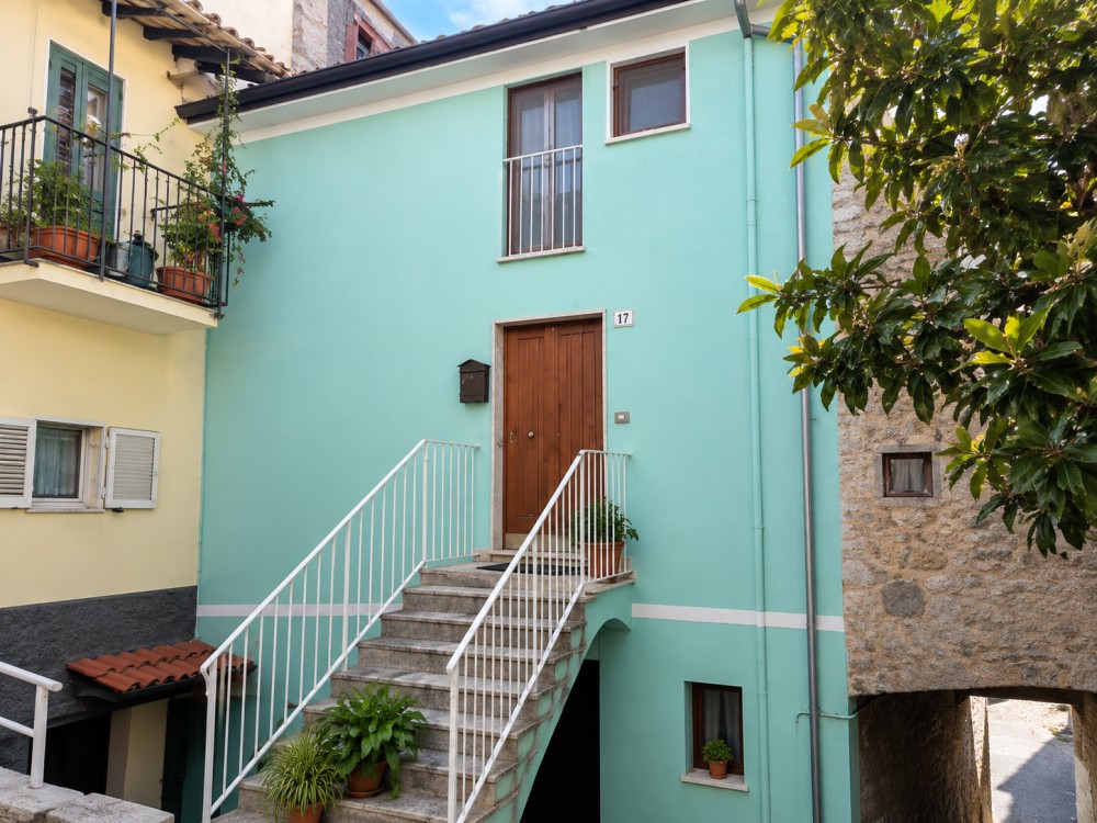  locali Appartamento For Vendita in Latina, 