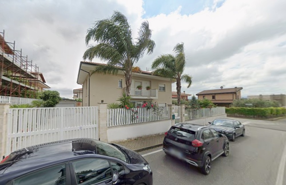6 locali Villa For Vendita in Catanzaro,  - 1